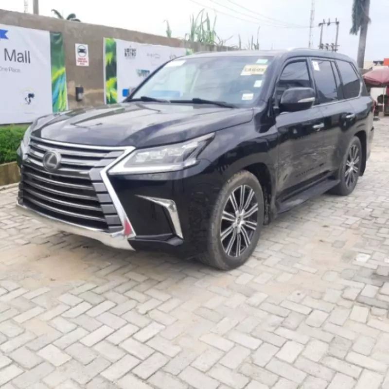Lexus LX 570   - 2019