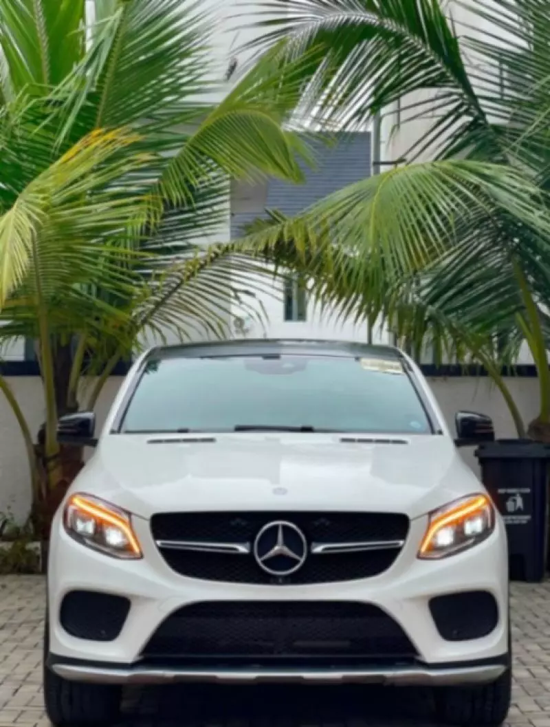 Mercedes-Benz GLE 450 - 2016