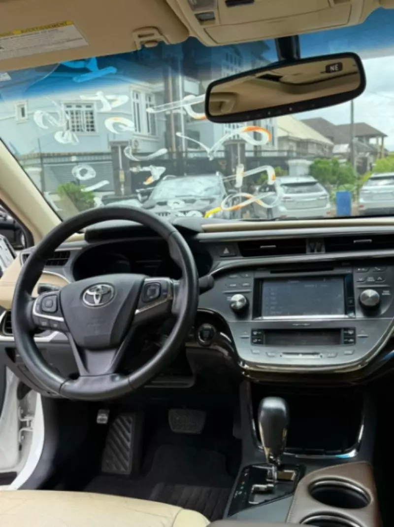 Toyota Camry   - 2016