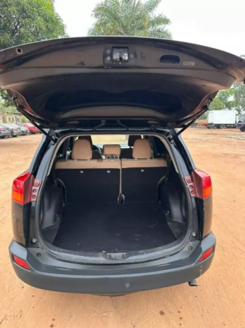 Toyota RAV4   - 2011