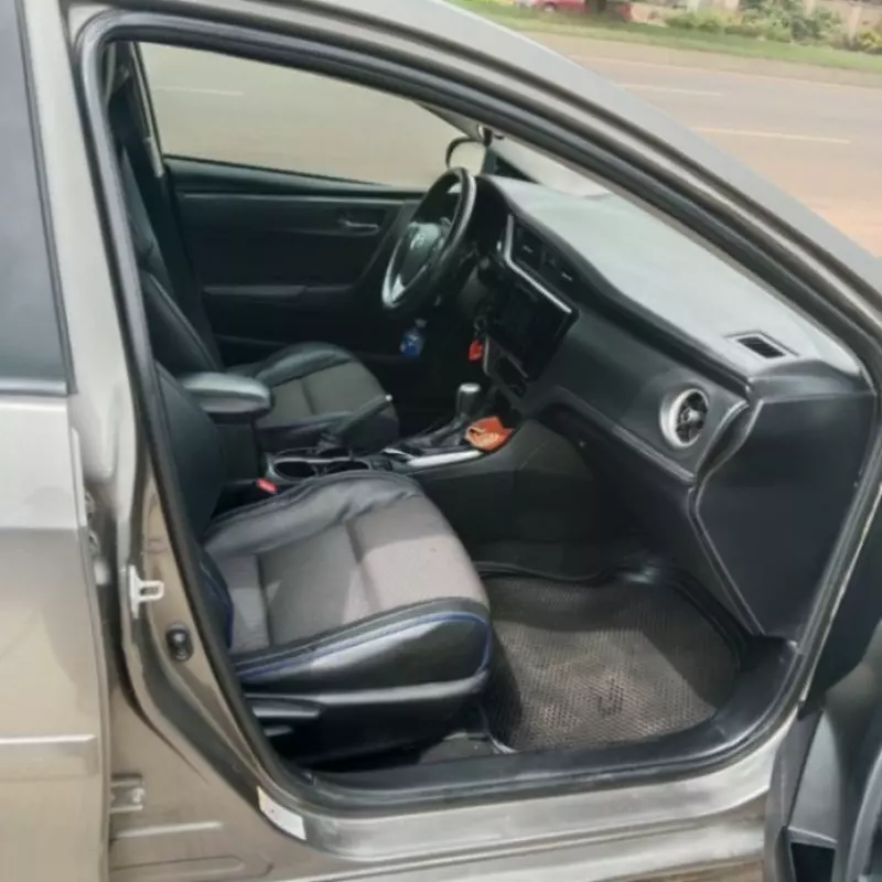 TOYOTA Corolla   - 2018