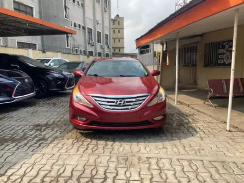 Hyundai Sonata   - 2015