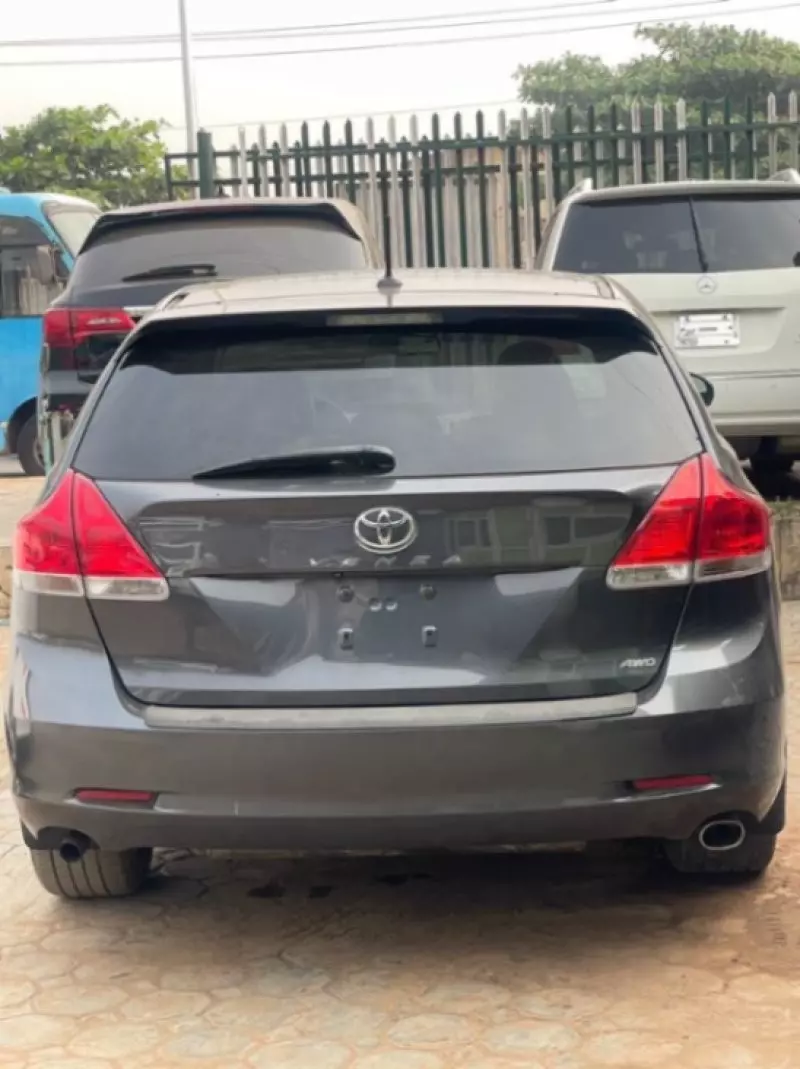Toyota Venza   - 2010