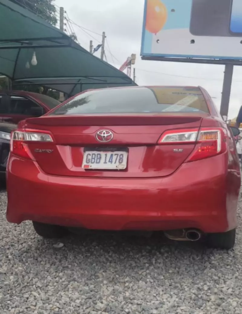 TOYOTA Camry - 2014