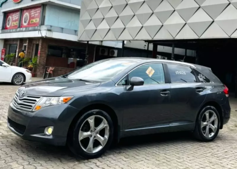TOYOTA Venza - 2012