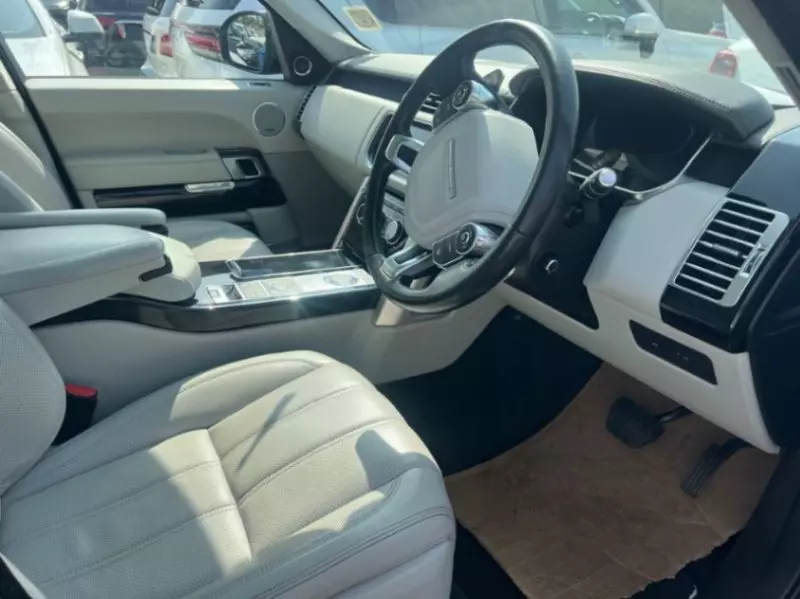 Land Rover Range Rover Vogue   - 2016