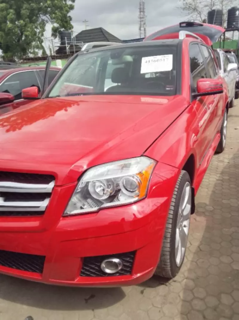 Mercedes-Benz GLK 350   - 2010