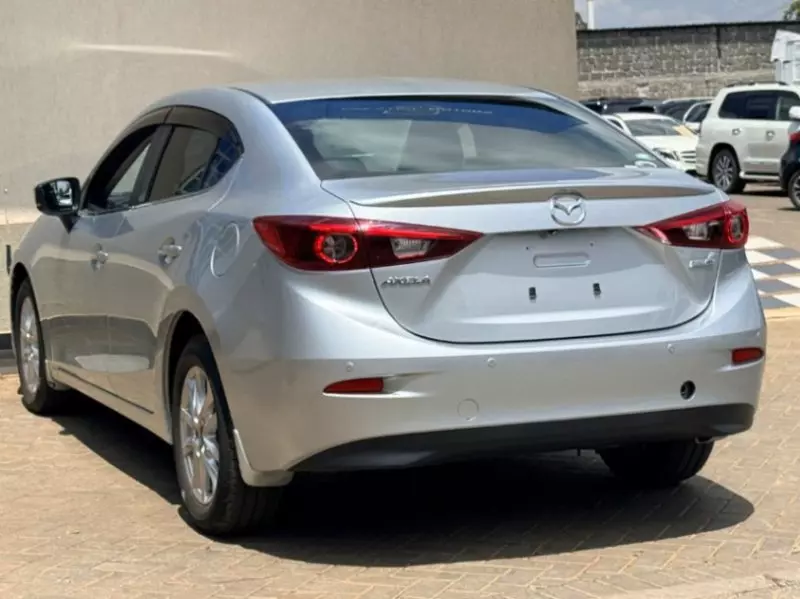 Mazda Axela    - 2018
