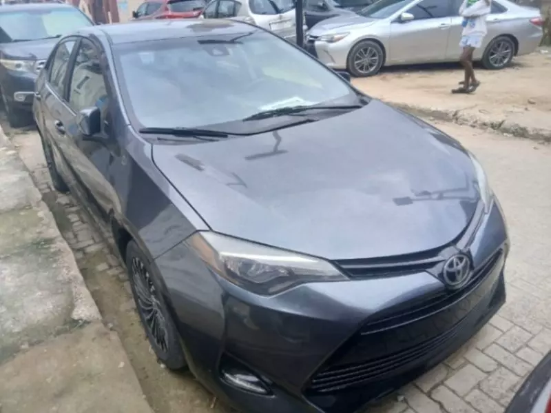 Toyota Corolla   - 2018