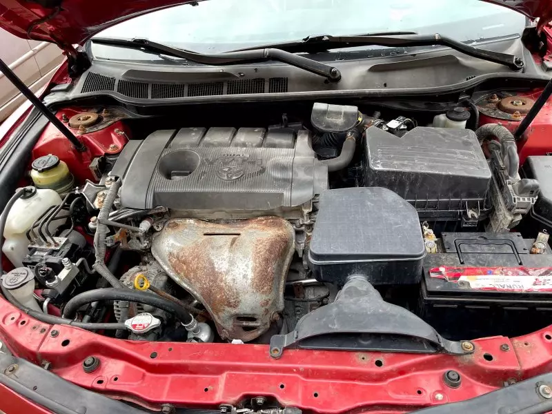 Toyota Camry   - 2010