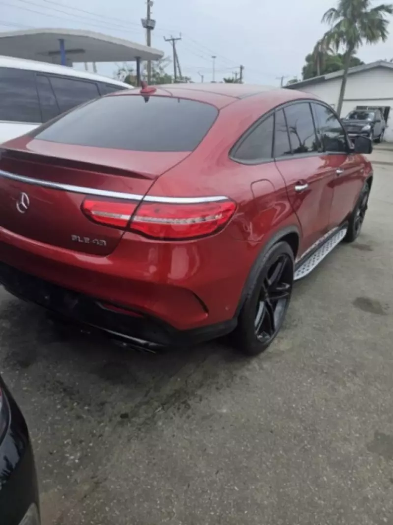 Mercedes-Benz GLE-Class   - 2018