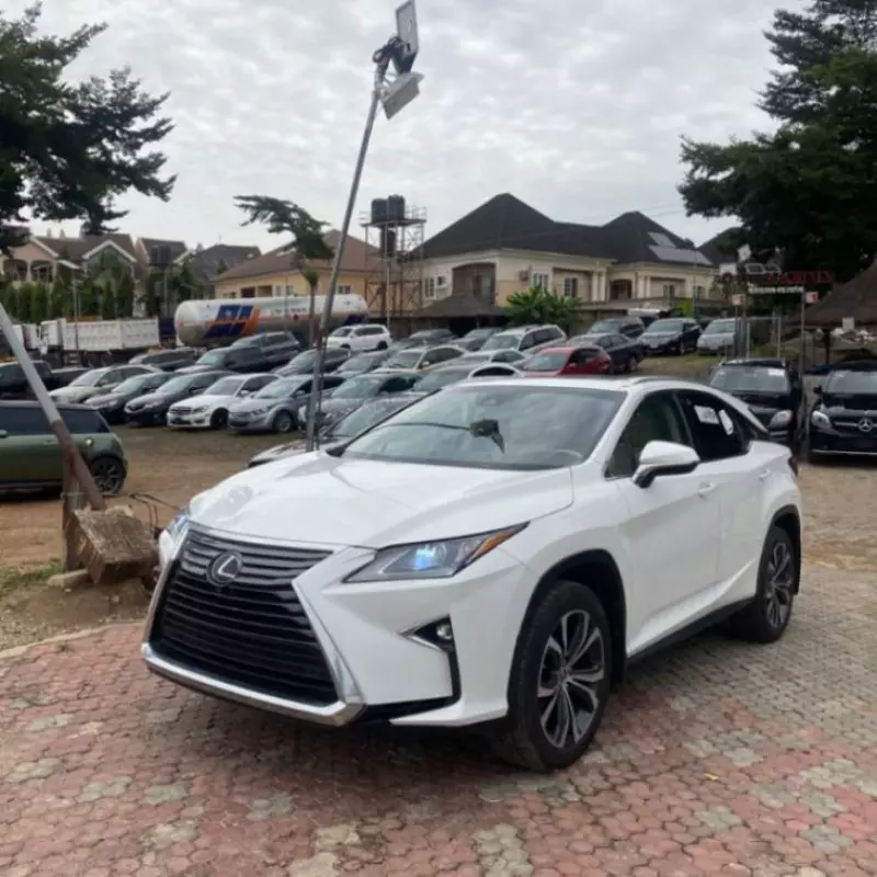Lexus RX   - 2019
