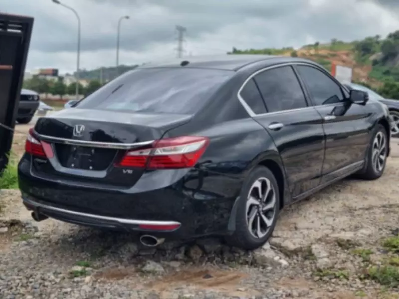 Honda Accord - 2016