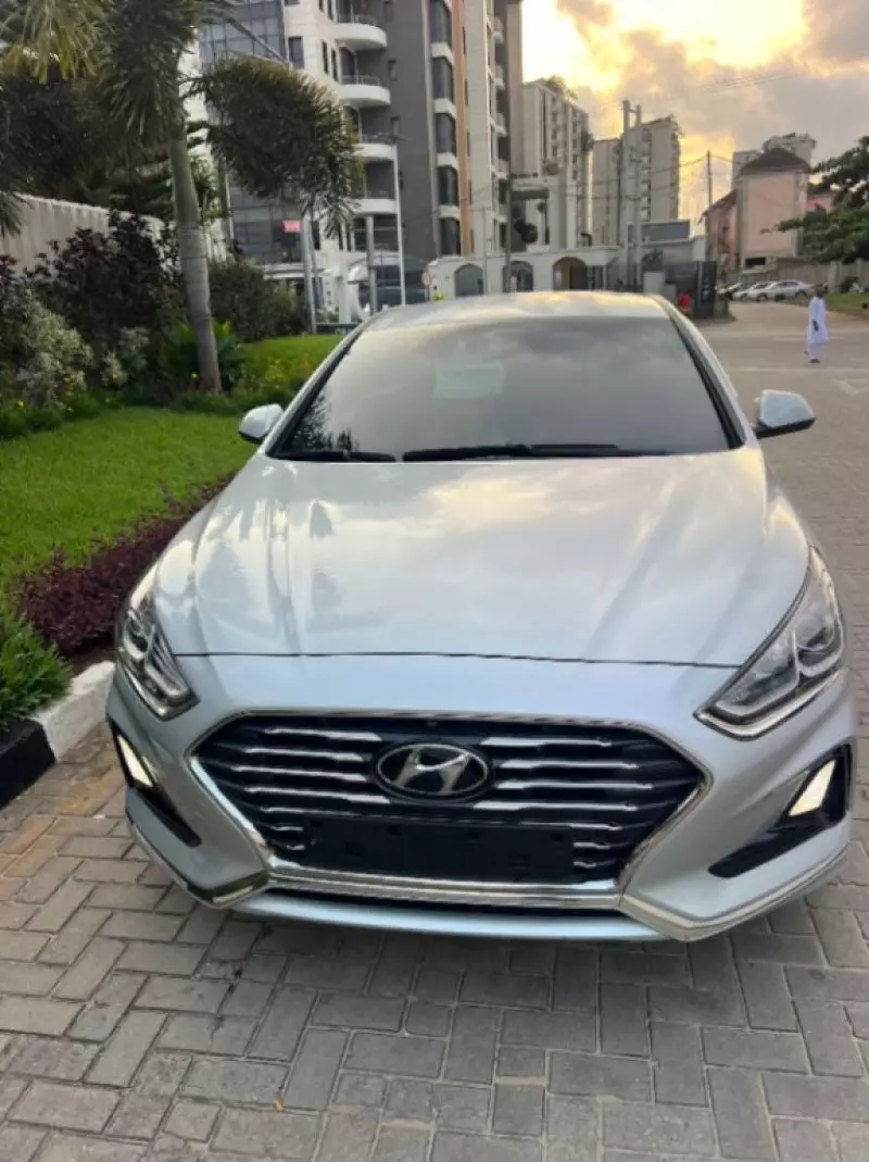 Hyundai Sonata   - 2017
