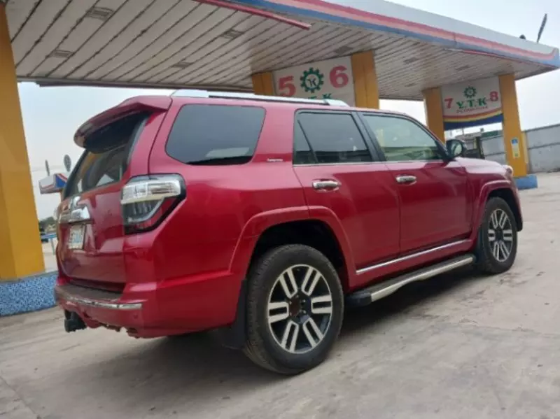 Toyota 4-Runner   - 2018
