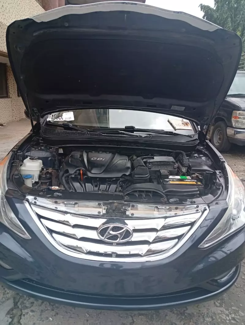 Hyundai SONATA 2,0L BVA GL - 2013