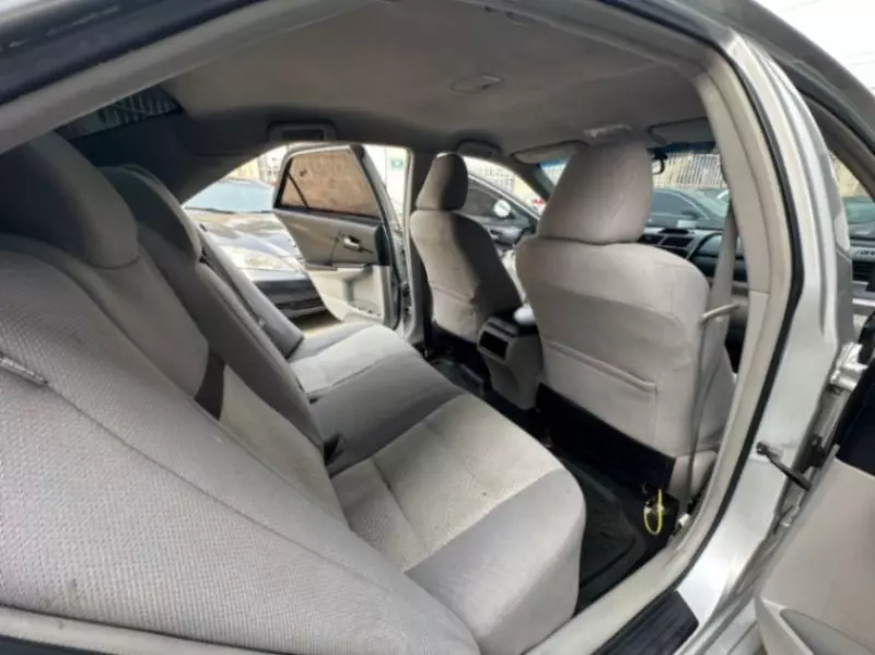 Toyota Camry   - 2012