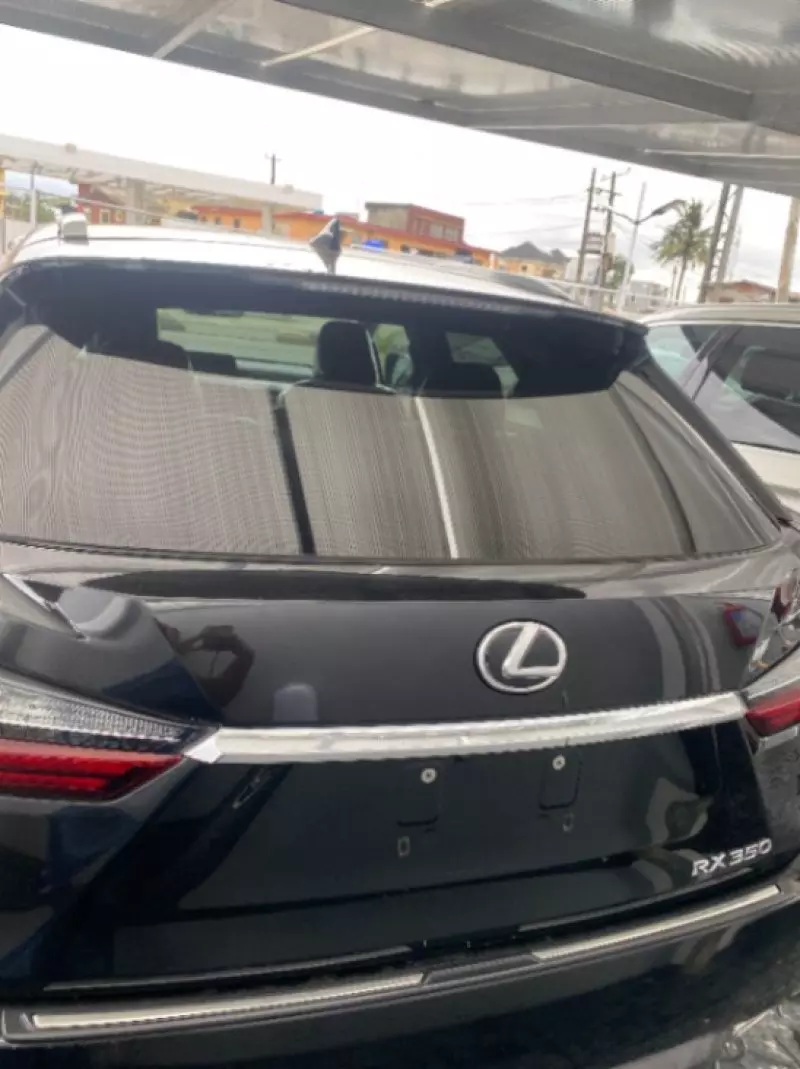 Lexus RX   - 2017