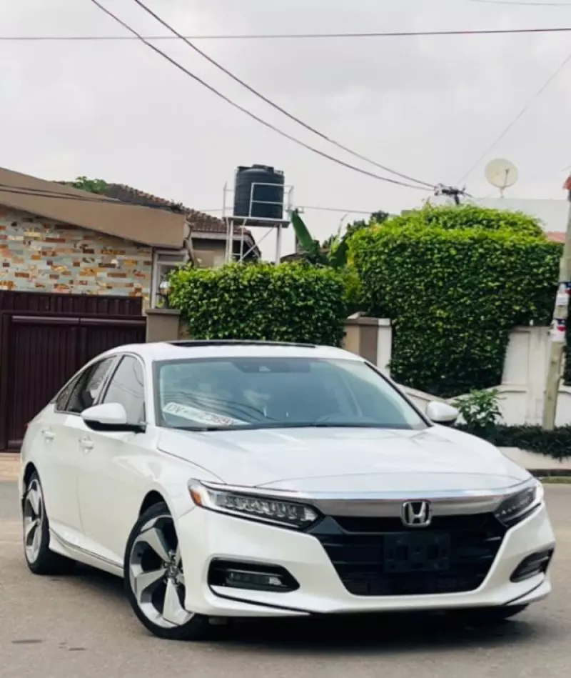 Honda Accord   - 2018
