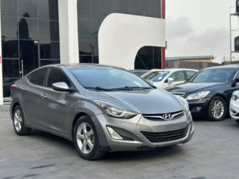 Hyundai Elantra   - 2014