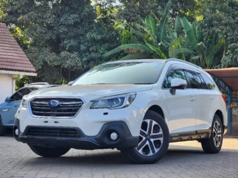 Subaru Outback   - 2018
