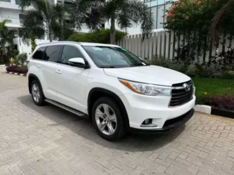 TOYOTA Highlander   - 2015