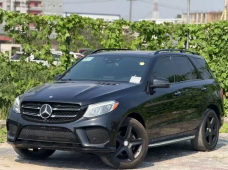 Mercedes-Benz GLE-Class   - 2017