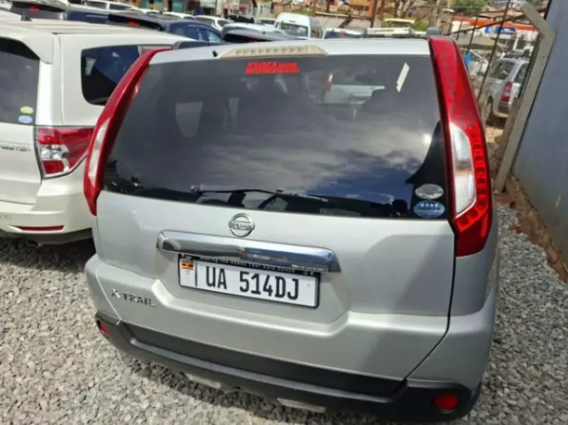 Nissan X-Trail   - 2011