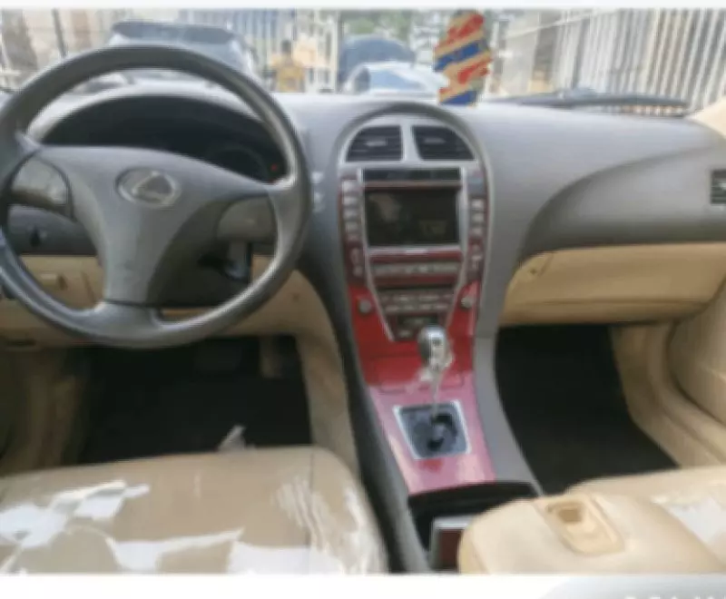 Lexus ES 350   - 2009
