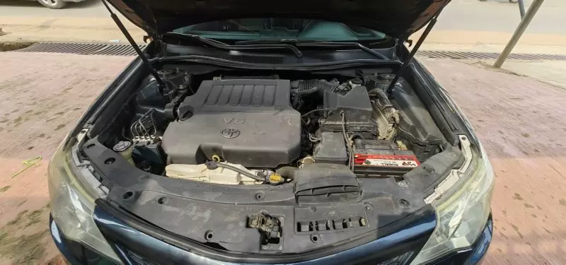 Toyota Camry   - 2013