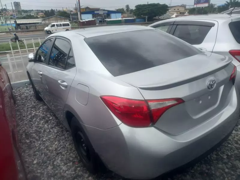 Toyota Corolla   - 2019