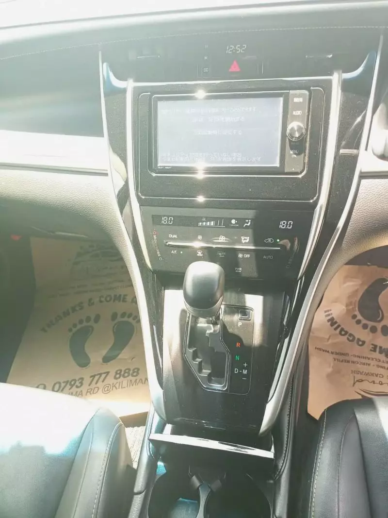 TOYOTA Harrier   - 2017