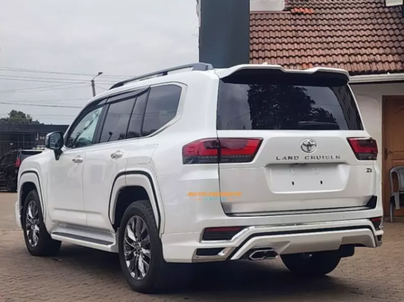 TOYOTA Landcruiser ZX   - 2023