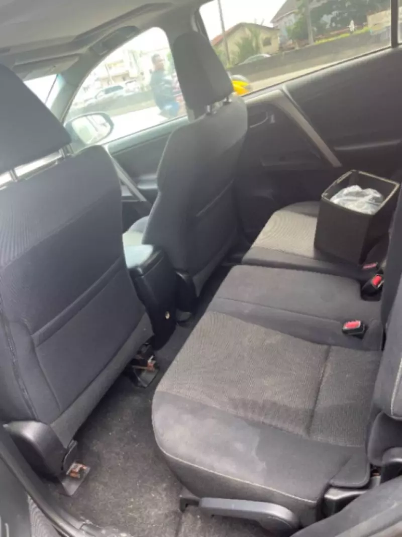 Toyota RAV 4 - 2016
