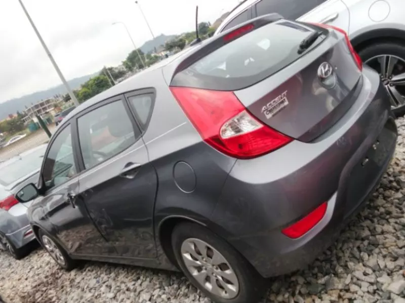 Hyundai Accent   - 2015