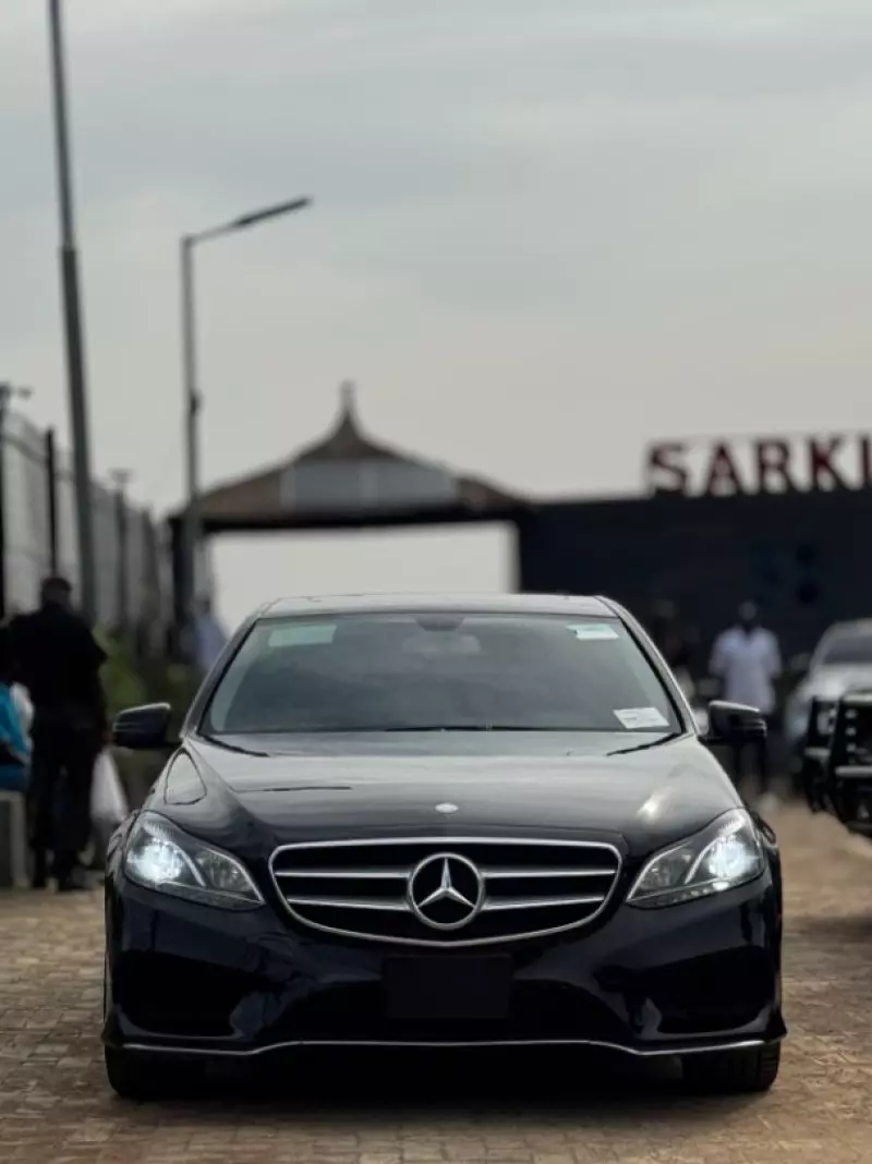 Mercedes-Benz E350   - 2013