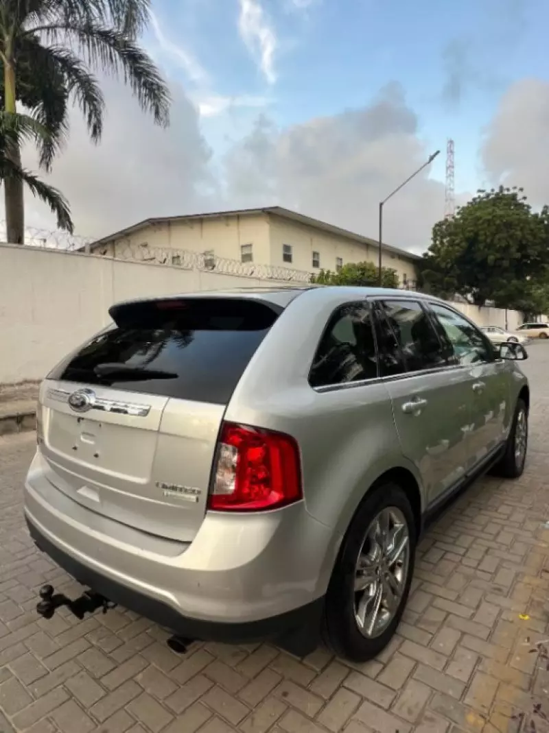 Ford Edge   - 2013