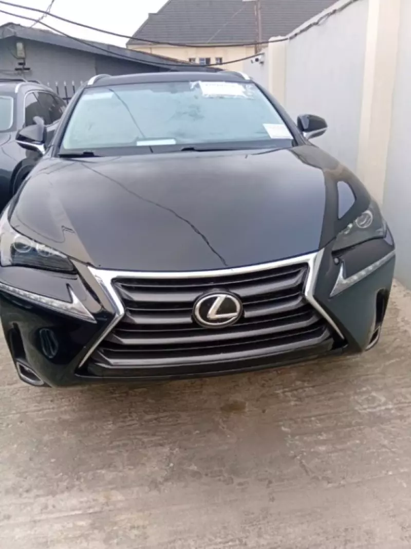 Lexus NX   - 2016