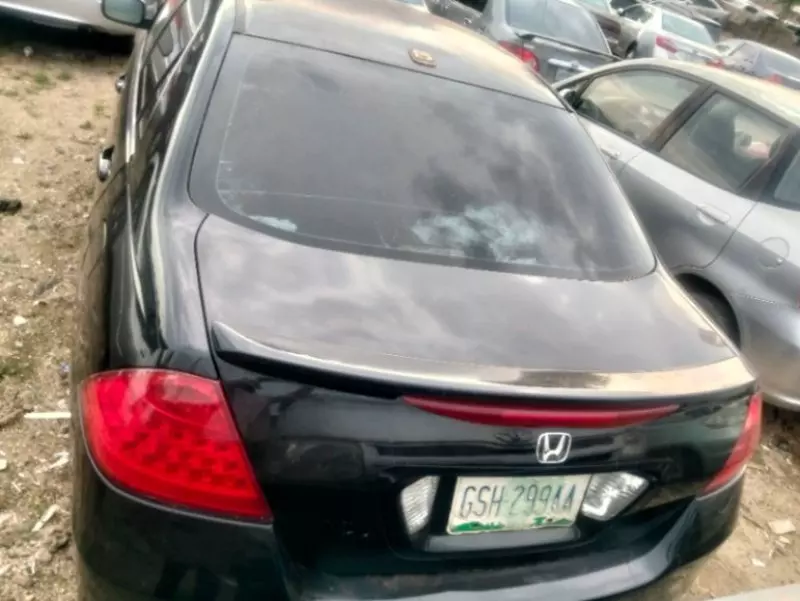 Honda Accord - 2006