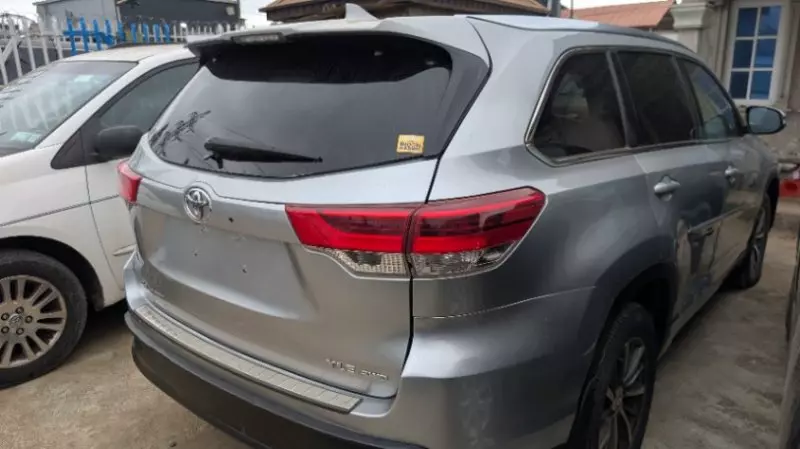 TOYOTA Highlander - 2017