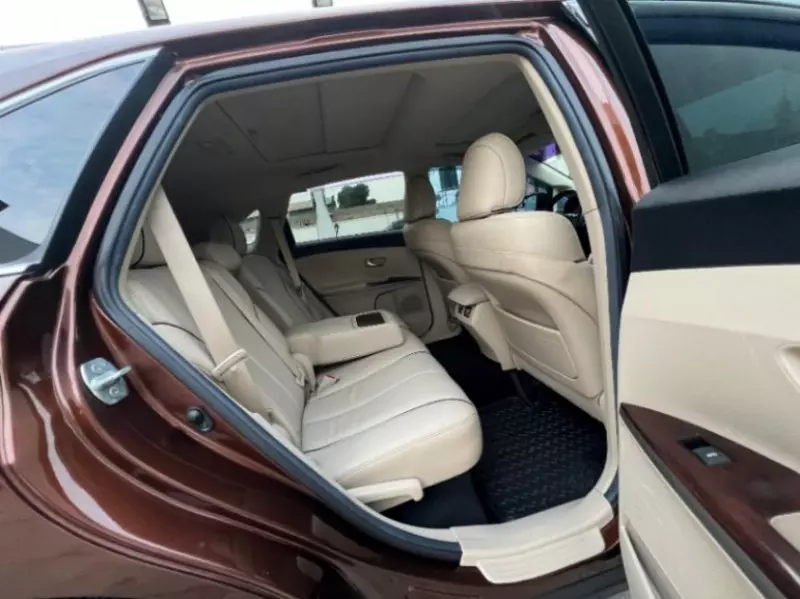 Toyota Venza   - 2013