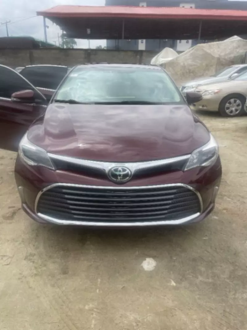 TOYOTA Avalon   - 2013