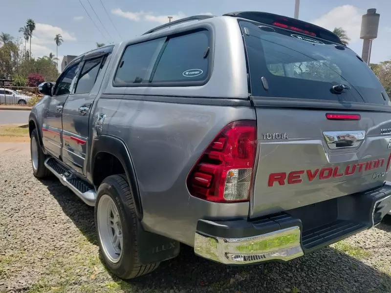 TOYOTA Hilux Revo    - 2018
