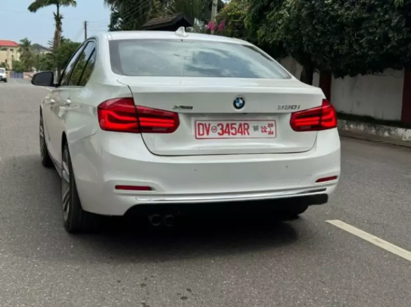 BMW 330   - 2017