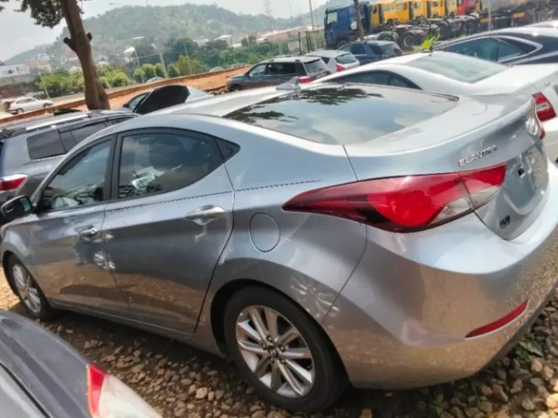 Hyundai Elantra   - 2016