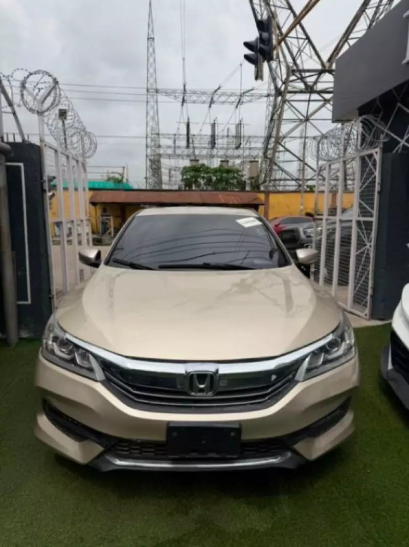 Honda Accord   - 2016