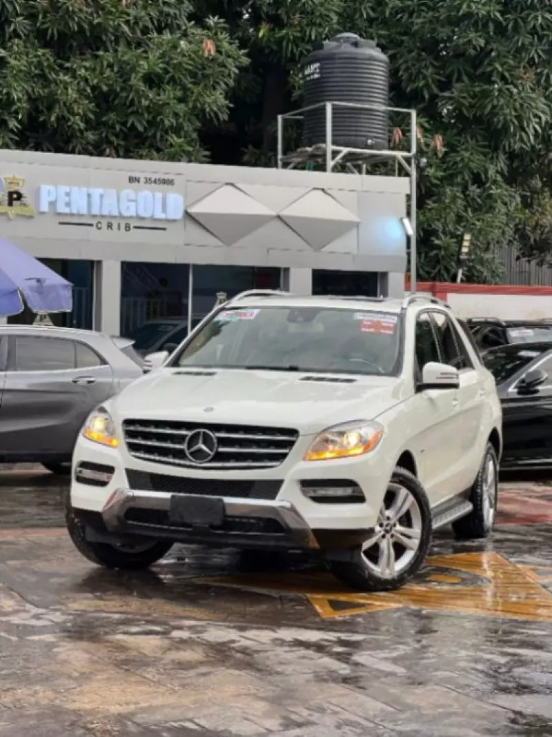 Mercedes-Benz ML 350   - 2012