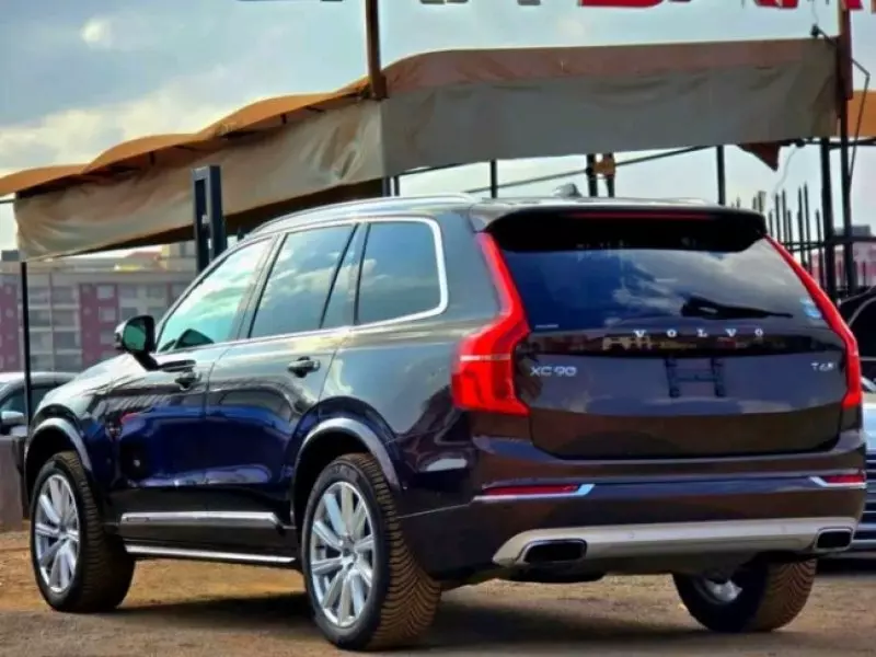Volvo XC90   - 2018