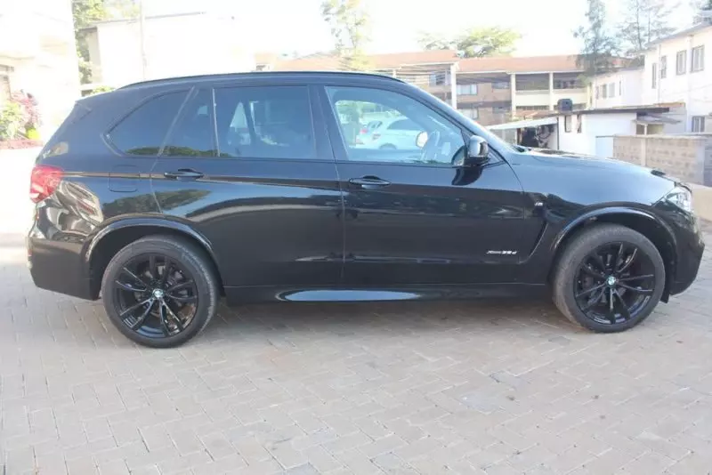 BMW X5   - 2018