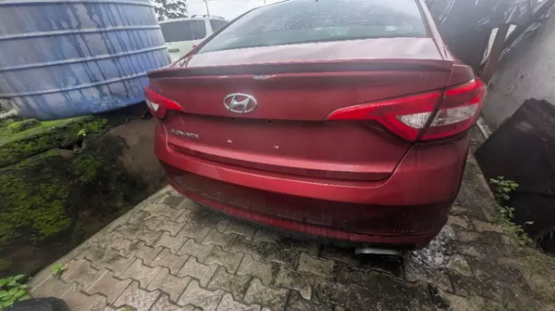 Hyundai Sonata   - 2016